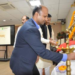 Shri Ratish Iyer Lighting the lamp